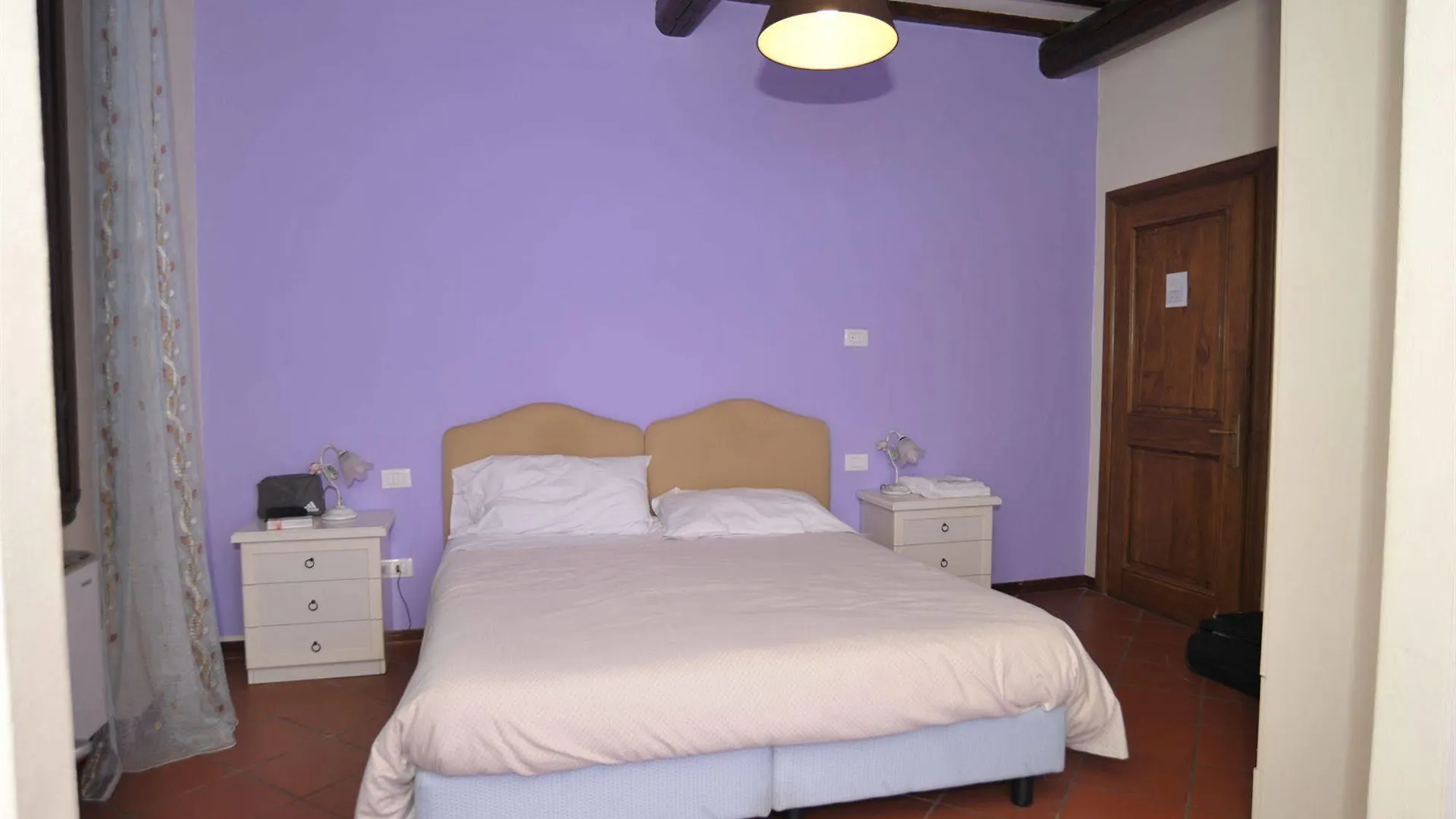 Hotel Soggiorno Laura - B&B Florencia